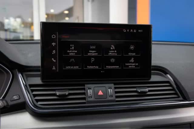 Audi Q5 (2022) thumbnail 44