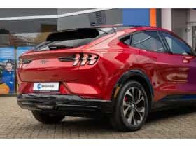 Ford Mustang Mach-E (2023) thumbnail 6