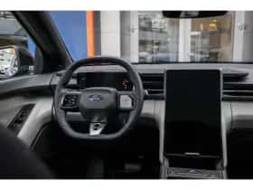 Ford Capri (2026) thumbnail 2