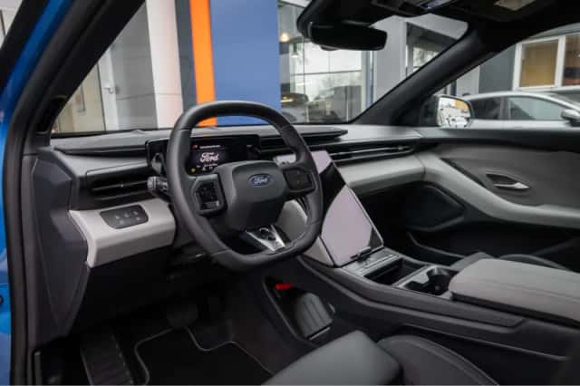 Ford Capri (2026) thumbnail 13