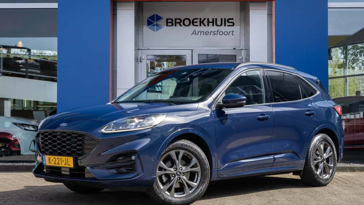 Ford Kuga (2021) — foto 1