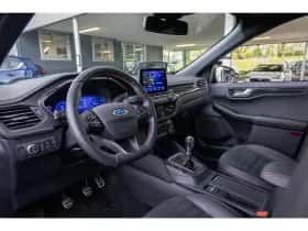 Ford Kuga (2021) thumbnail 23