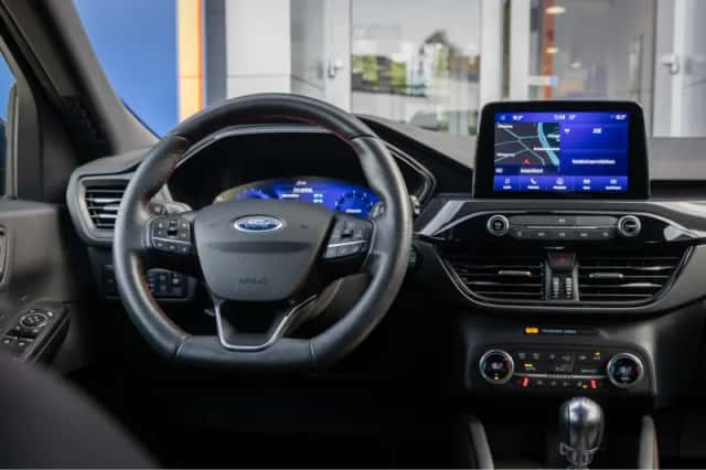 Ford Kuga (2021) thumbnail 25