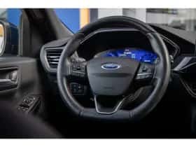 Ford Kuga (2021) thumbnail 26