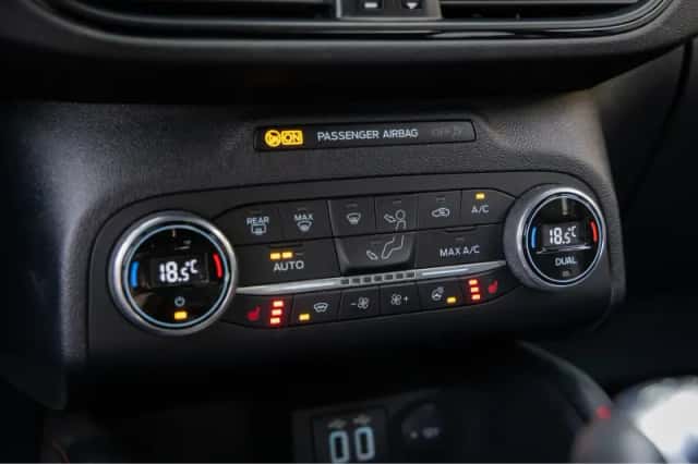 Ford Kuga (2021) thumbnail 38