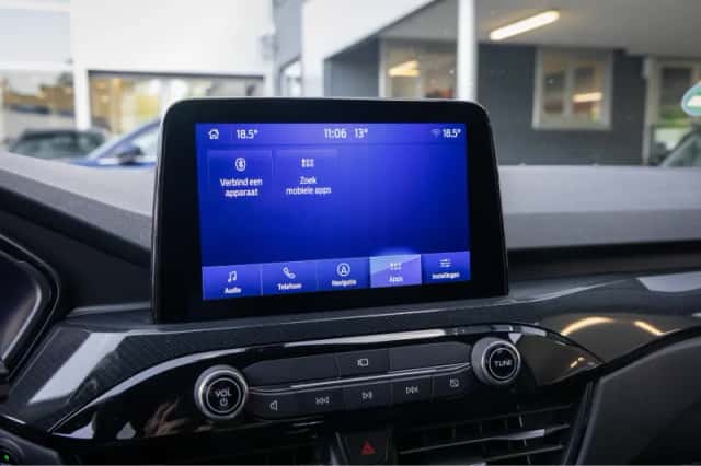 Ford Kuga (2021) thumbnail 43