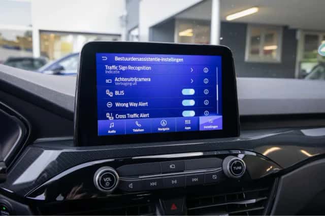 Ford Kuga (2021) thumbnail 48