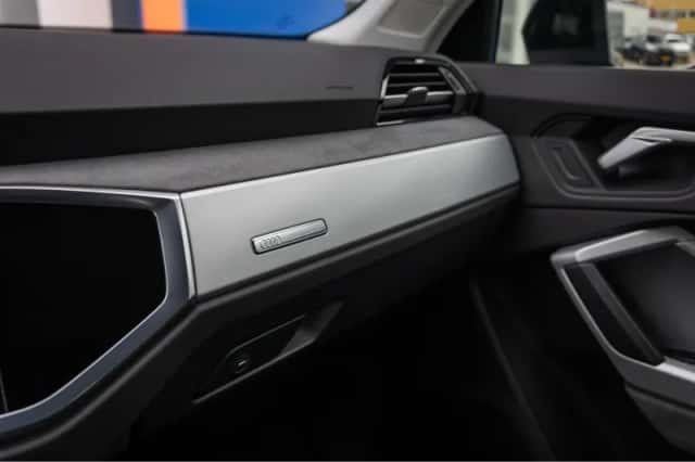 Audi Q3 (2022) thumbnail 35