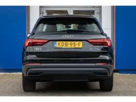 Audi Q3 (2022) thumbnail 5