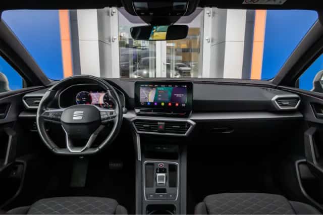 SEAT Leon (2022) thumbnail 11
