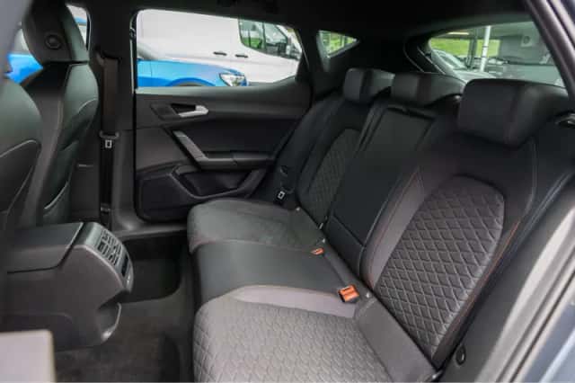 SEAT Leon (2022) thumbnail 15