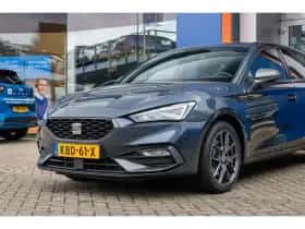 SEAT Leon (2022) thumbnail 4