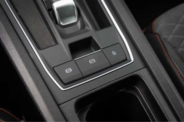 SEAT Leon (2022) thumbnail 32