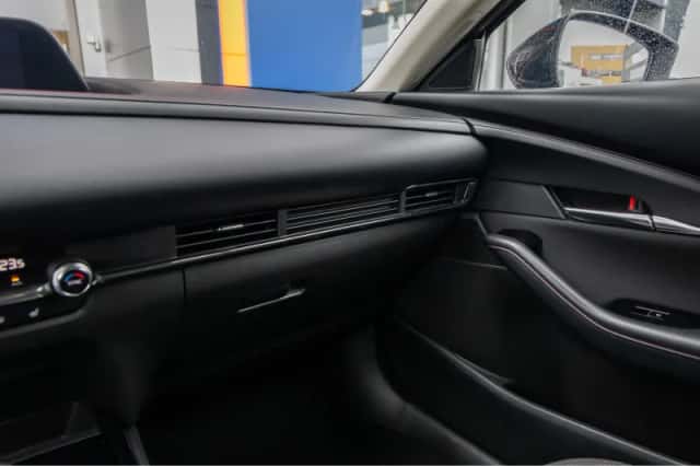 Mazda CX-30 (2023) thumbnail 32