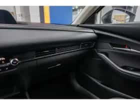 Mazda CX-30 (2023) thumbnail 32