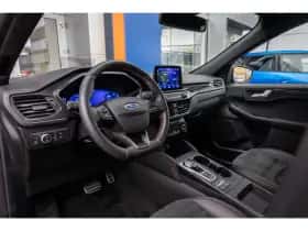Ford Kuga (2020) thumbnail 2