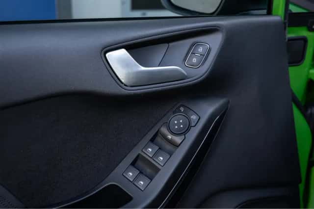 Ford Fiesta (2023) thumbnail 12