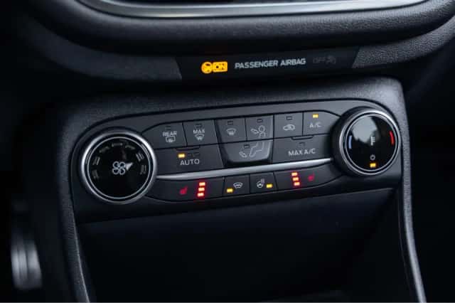 Ford Fiesta (2023) thumbnail 31