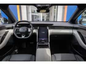 Ford Capri (2025) thumbnail 3
