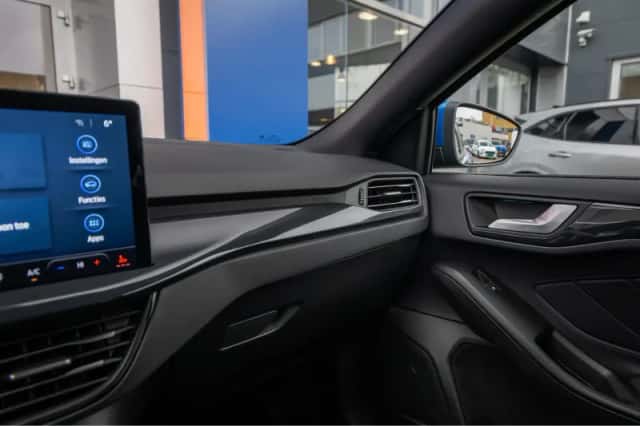 Ford Focus (2024) thumbnail 31