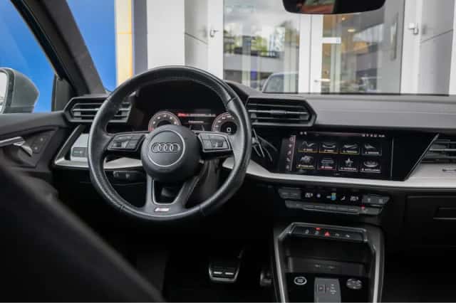 Audi A3 (2021) thumbnail 12