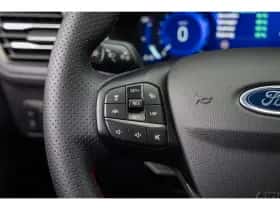 Ford Kuga (2024) thumbnail 33