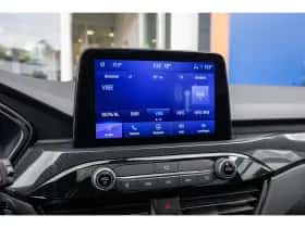 Ford Kuga (2024) thumbnail 41