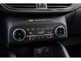 Ford Kuga (2024) thumbnail 44