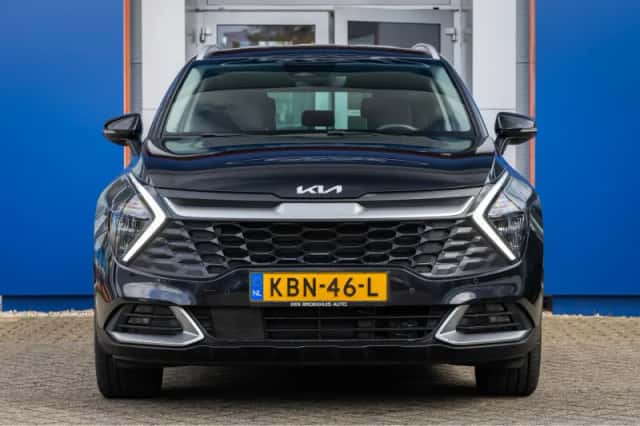 Kia Sportage (2023) thumbnail 3