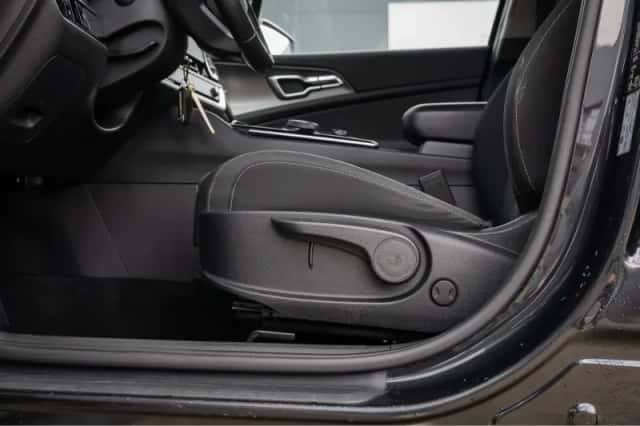 Kia Sportage (2023) thumbnail 21