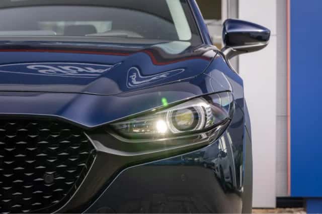 Mazda CX-30 (2021) thumbnail 4