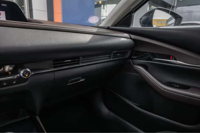 Mazda CX-30 (2021) thumbnail 32