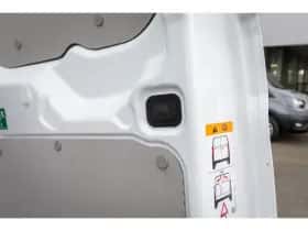 Ford Transit Custom (2024) thumbnail 13