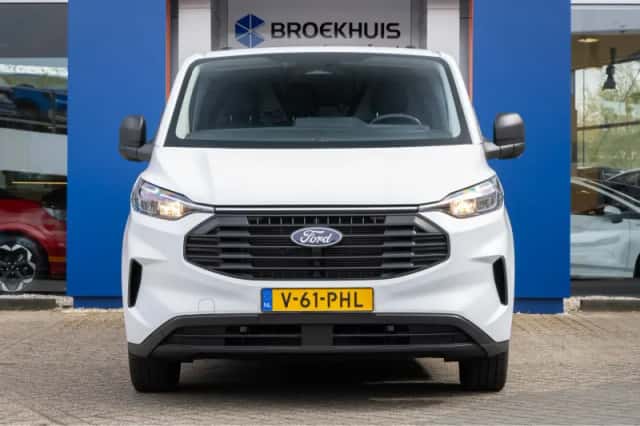 Ford Transit Custom (2024) thumbnail 4