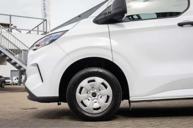 Ford Transit Custom (2024) thumbnail 7