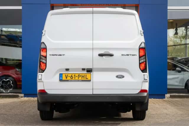 Ford Transit Custom (2024) thumbnail 8