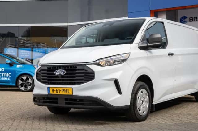 Ford Transit Custom (2024) thumbnail 10
