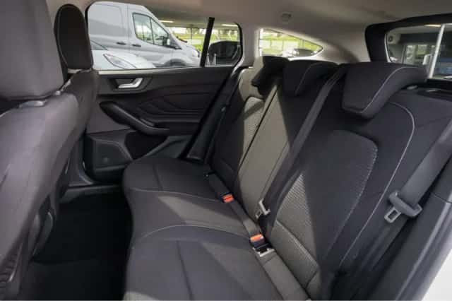 Ford Focus (2022) thumbnail 15
