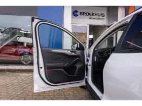 Ford Focus (2022) thumbnail 16