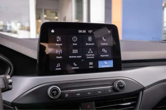 Ford Focus (2022) thumbnail 30