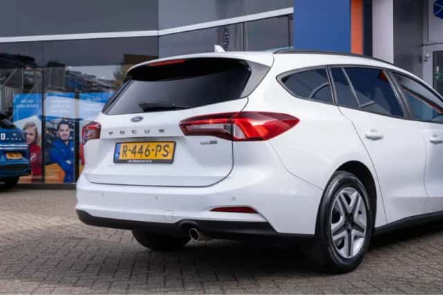 Ford Focus (2022) thumbnail 6