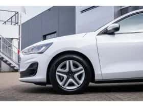 Ford Focus (2022) thumbnail 8