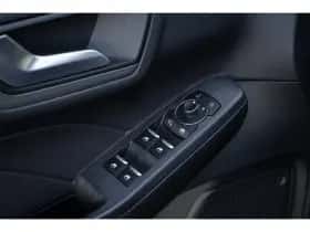 Ford Kuga (2023) thumbnail 13