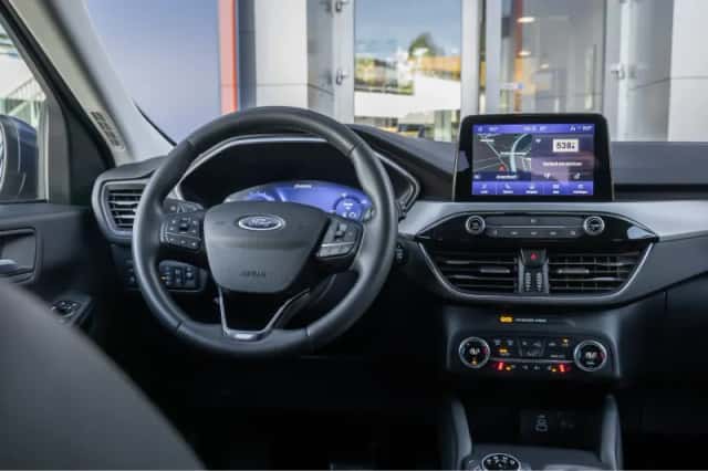 Ford Kuga (2023) thumbnail 32
