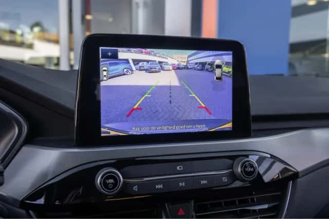 Ford Kuga (2023) thumbnail 37