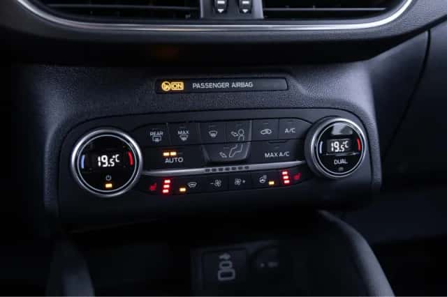 Ford Kuga (2023) thumbnail 47