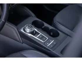 Ford Kuga (2023) thumbnail 48