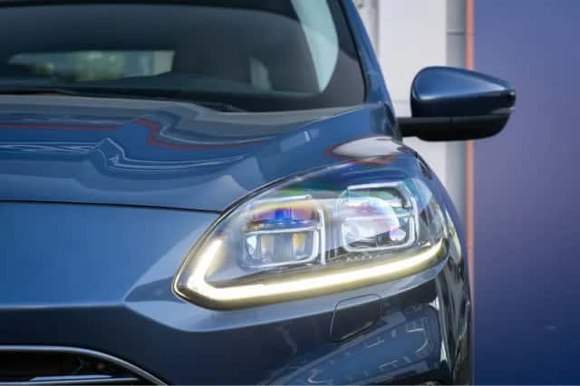 Ford Kuga (2023) thumbnail 7