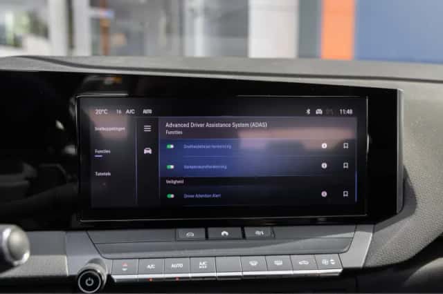 Opel Astra Sports Tourer (2023) thumbnail 37
