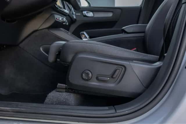Volvo XC40 (2024) thumbnail 14